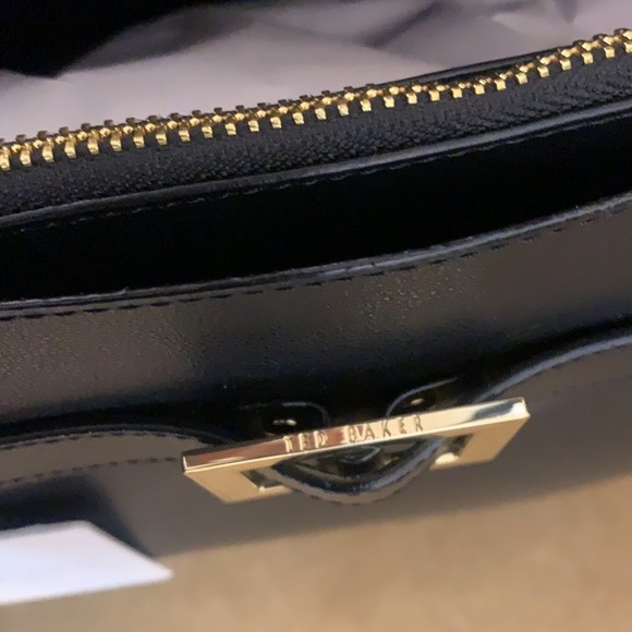 Ted Baker London buckle large tote bag, black emillyy NEW - Picture 9 of 16